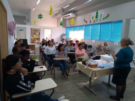 Oportunidade para gerar renda: curso de artesanato para iniciantes