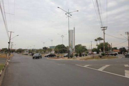 Duplicação da av. São Francisco facilita acesso a bairros do entorno