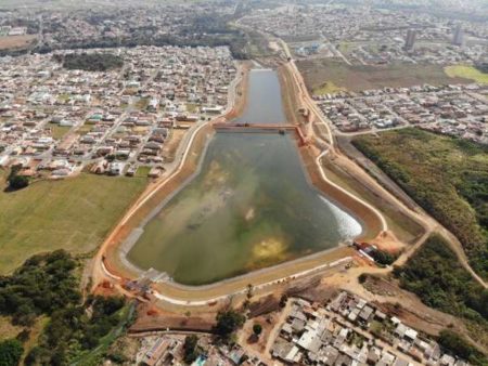 Parque Lago da Fé terá travessia para veículos