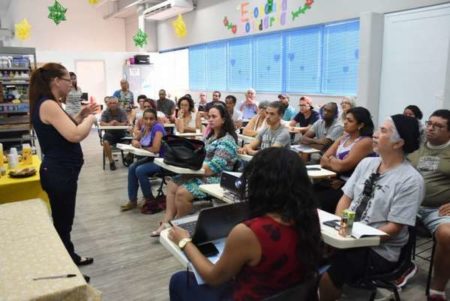 Palestra ensina boas práticas na manipulação de alimentos
