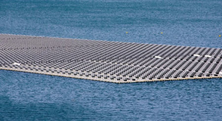 Inaugurada usina solar flutuante