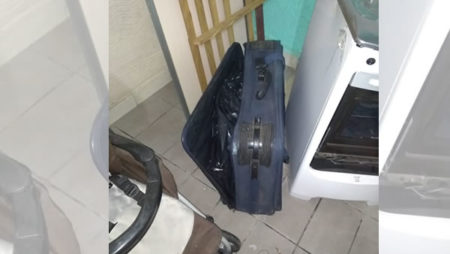 Mãe é suspeita de matar filha de 2 anos e esconder corpo em mala