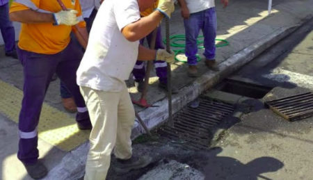 Fiscalização de ligações irregulares de esgoto na região Central