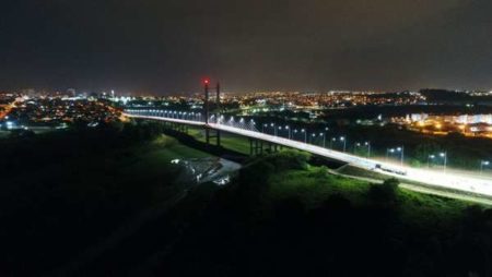 Ponte Estaiada receberá projetores para iluminação decorativa
