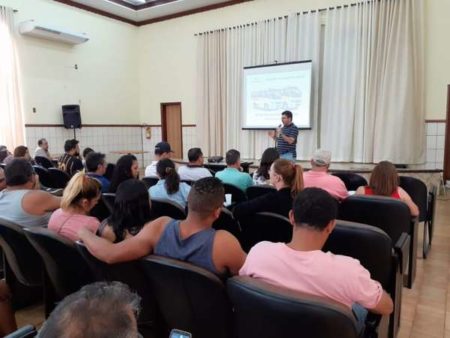 Segurança viária é tema de encontro da Prefeitura com condutores do transporte escolar