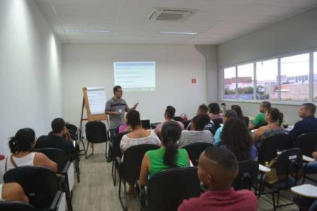 Oficina ensina empreendedores a planejar ações de marketing
