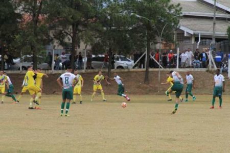 Equilíbrio entre as equipes marca 1º jogo da final do Campeonato de Futebol Amador