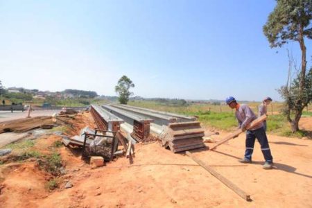 Avança obra da alça de acesso que integrará Ponte da Esperança à SP-101