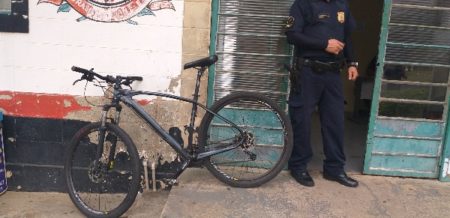 Adolescente tenta furtar bicicleta e acaba apreendido pela GM, no centro de Hortolândia