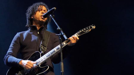 Djavan faz show em Jaguariúna/SP