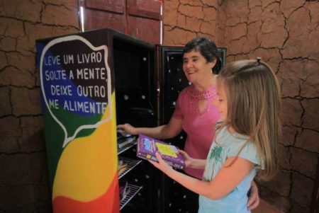 Traga seu livro para trocar no Hortolendo