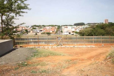 Ponte de ligação do Parque Gabriel ao Jardim Novo Cambuí começa ser construída