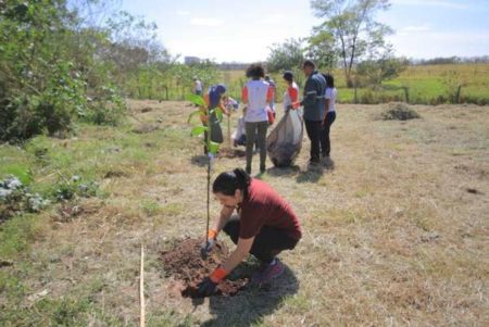 Prefeitura, moradores e Dow Brasil revitalizam área pública do Jd. Santa Esmeralda