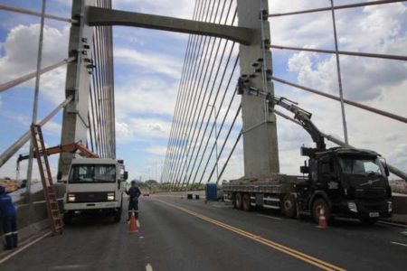 Prefeitura realiza show de luzes na Ponte da Esperança, neste domingo (13/10)