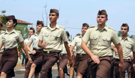MEC anuncia 54 escolas selecionadas para o programa cívico-militar