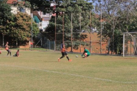 Campo do Rosolen recebe decisões de três campeonatos neste final de semana