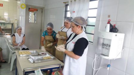 Com curso sobre Pães de Natal, Prefeitura encerra oficinas alimentícias