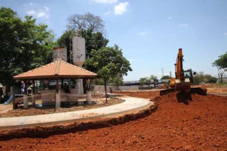 Moradores elogiam rapidez na obra da nova avenida no Jd. Santa Clara
