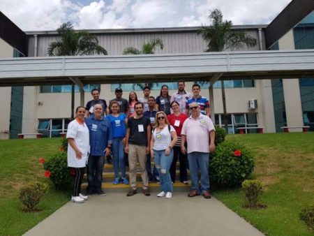 Prefeitura leva estudantes da FACH para conhecer Wickbold
