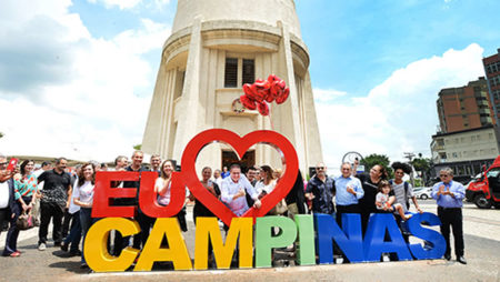 Balão do Castelo ganha letreiro da campanha “Eu Amo Campinas”