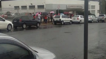 Cartório Eleitoral de Hortolândia registra grande fila para cadastramento da biometria
