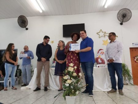 Prefeitura entrega certificados a alunos do curso de Almoxarife e Estoquista