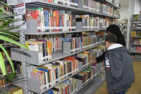 Biblioteca Municipal implanta cadastro digital para novos leitores