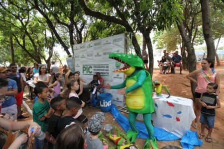 Natal Sustentável terá oficina do Seo Jaca, o jacaré contador de histórias