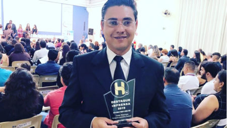 Jornalista do Portal Hortolândia Cézar Henrique recebe prêmio Destaque Hortolândia 2019 