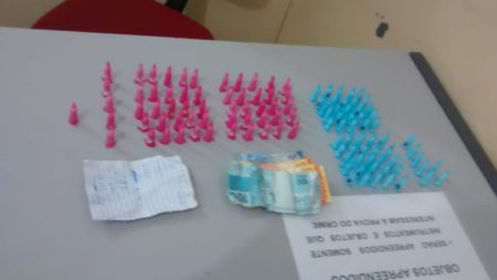 Mulher é presa por vender drogas no Jardim Amanda