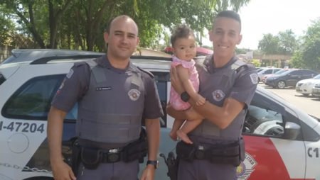 Policiais salvam bebê que estava engasgado em Campinas