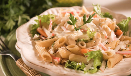 Basilar ensina receita refrescante e nutritiva para o verão