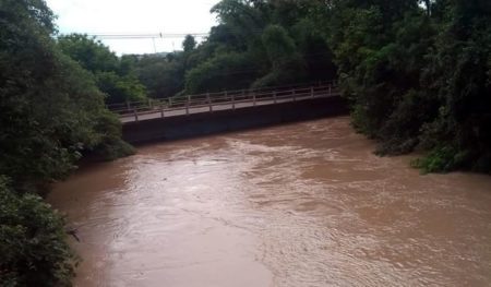 ÁGUAS DO RIO CAPIVARI RECUAM