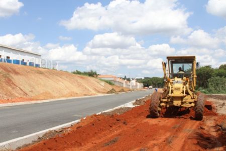 Rua construída para integrar Jd. Santa Clara ao Jd. Nova Alvorada será asfaltada nos próximos dias