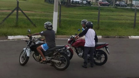 Internauta flagra moto sendo roubada em frente a Dell, em Hortolândia