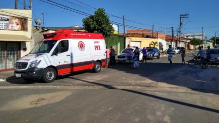 Homem é assassinado a facadas no Jardim Conceição