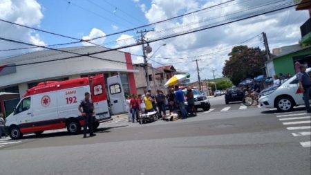 Ciclista é atropelada por moto na avenida Brasil, no Jardim Amanda