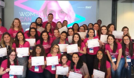 Programa gratuito que ensina linguagens de programação para mulheres abre inscrições para nova turma