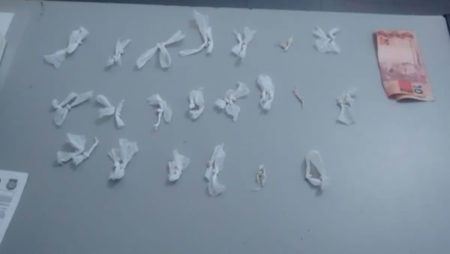 Casais são detidos traficando drogas na pista de Skate do Jardim Amanda