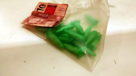Homem é preso por tráfico de drogas no Jardim São Jorge