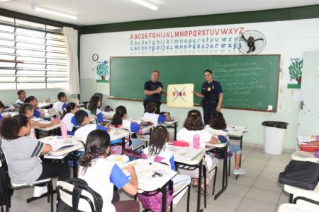 Programa “Bem Me Quer, Paz Se Quer” de prevenção às drogas conscientizará 1.300 estudantes neste ano