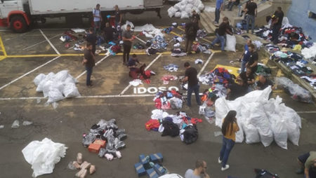 Policia apreende produtos falsificados em Camelô de Campinas