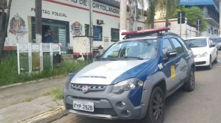 GM detém mulher após furtar comércio no centro; a mulher foi encontrada dormindo no banheiro de um supermercado