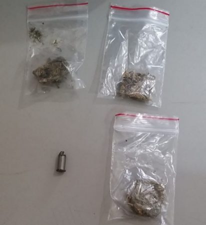 PM detêm homem com drogas e munição em oficina de automóveis, no Remanso Campineiro