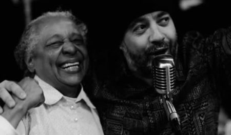 “PARADA POÉTICA” COMEMORA SETE ANOS, NA PRÓXIMA SEGUNDA-FEIRA, COM PRESENÇA ESPECIAL