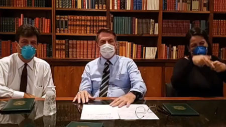 Bolsonaro faz exame pra saber se pegou Coronavírus