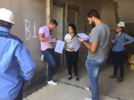 Prefeitura leva moradores para acompanhar andamento das obras das unidades habitacionais no Jd. Boa Esperança