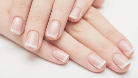 EMPREGO: Manicure