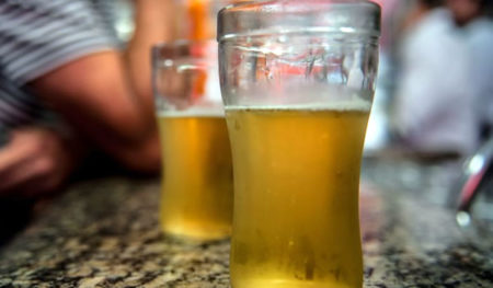 Aumento do consumo de álcool preocupa no período de confinamento