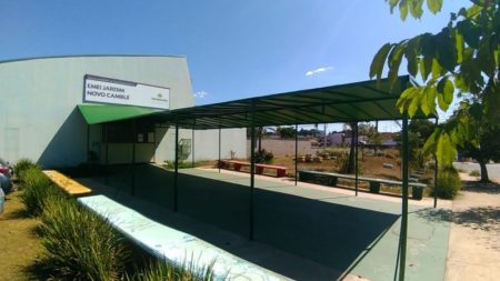 Oito escolas municipais ganham cobertura nas fachadas